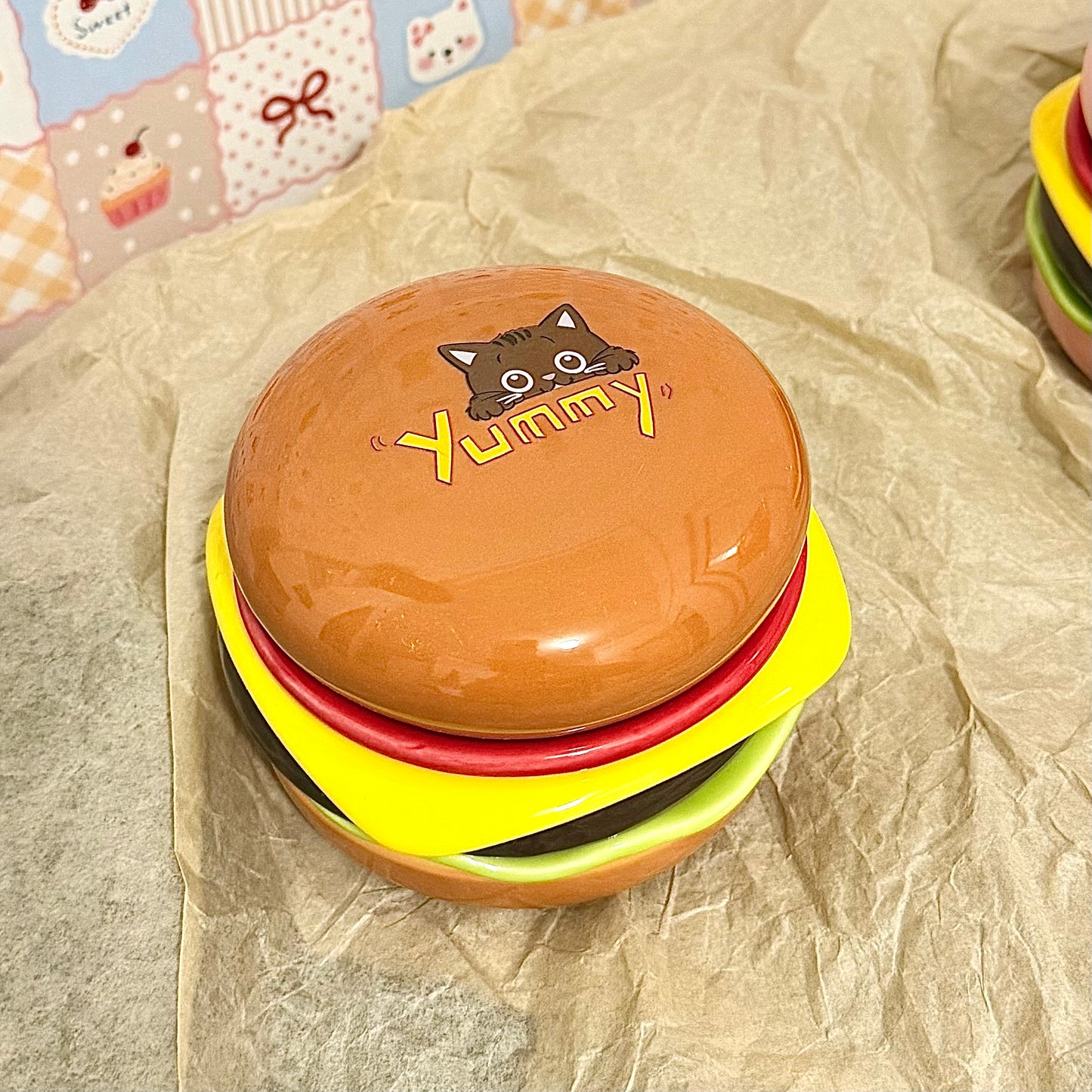 Roztomilý keramický hamburger tácek na omáčky