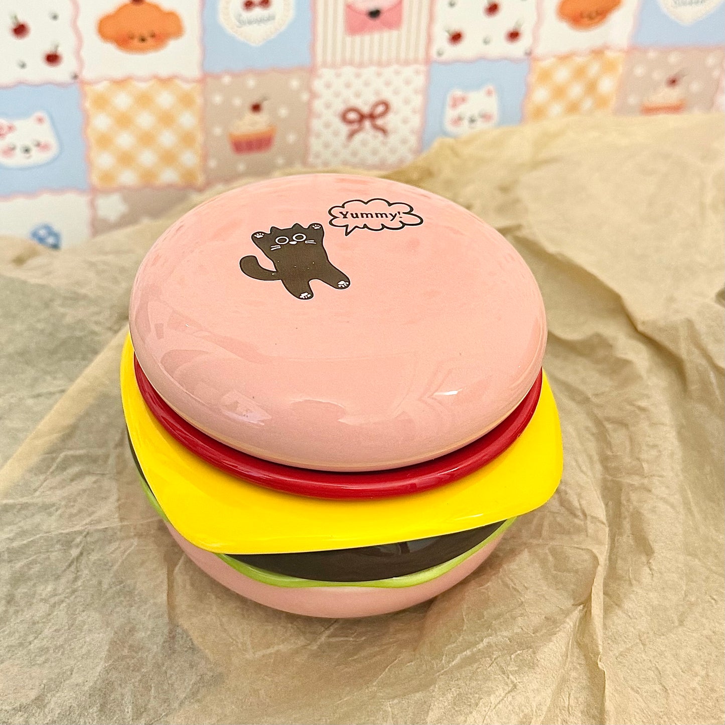 Roztomilý keramický hamburger tácek na omáčky